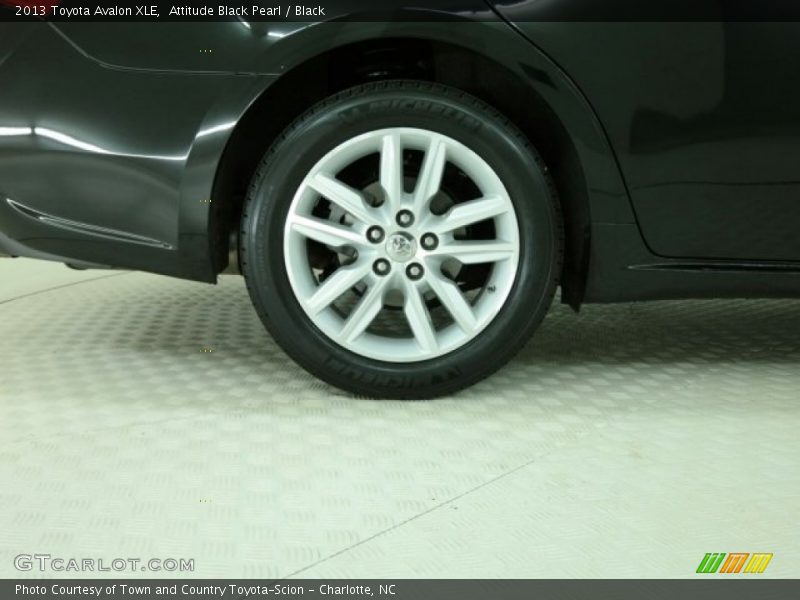 Attitude Black Pearl / Black 2013 Toyota Avalon XLE