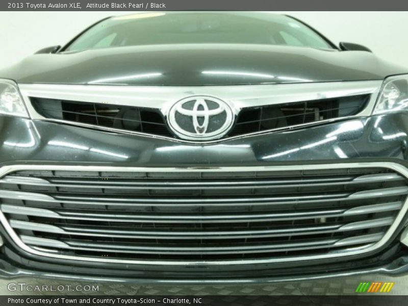 Attitude Black Pearl / Black 2013 Toyota Avalon XLE