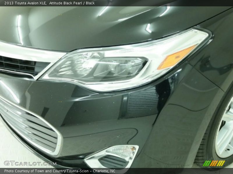 Attitude Black Pearl / Black 2013 Toyota Avalon XLE