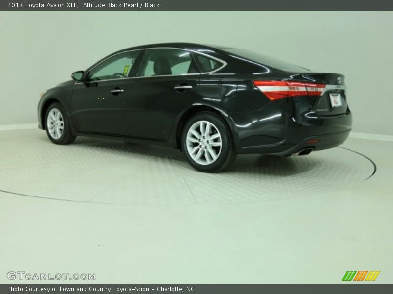 Attitude Black Pearl / Black 2013 Toyota Avalon XLE
