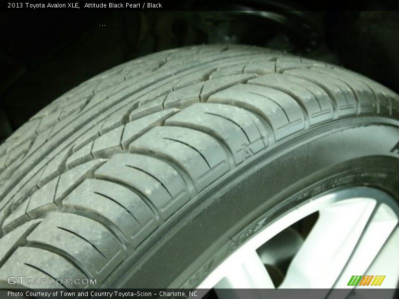 Attitude Black Pearl / Black 2013 Toyota Avalon XLE