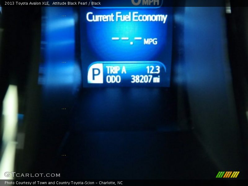 Attitude Black Pearl / Black 2013 Toyota Avalon XLE