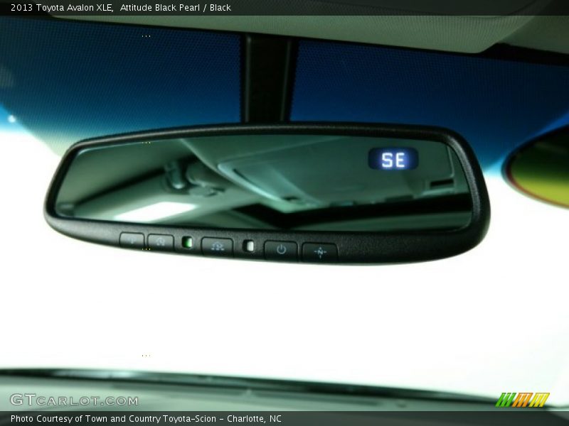 Attitude Black Pearl / Black 2013 Toyota Avalon XLE