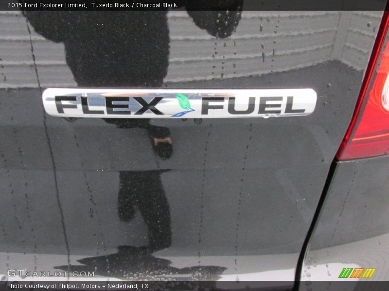 Tuxedo Black / Charcoal Black 2015 Ford Explorer Limited