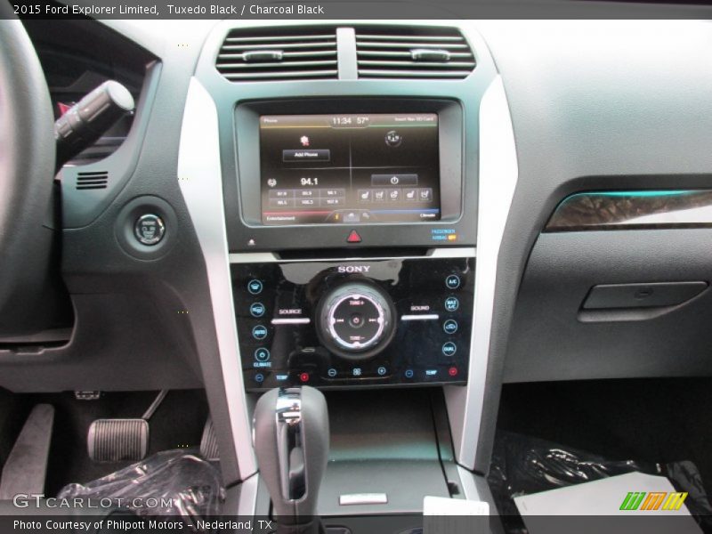 Tuxedo Black / Charcoal Black 2015 Ford Explorer Limited