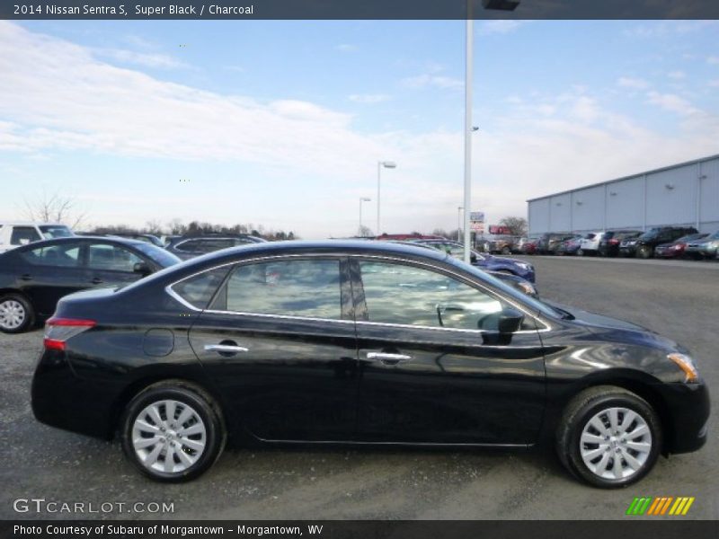 Super Black / Charcoal 2014 Nissan Sentra S