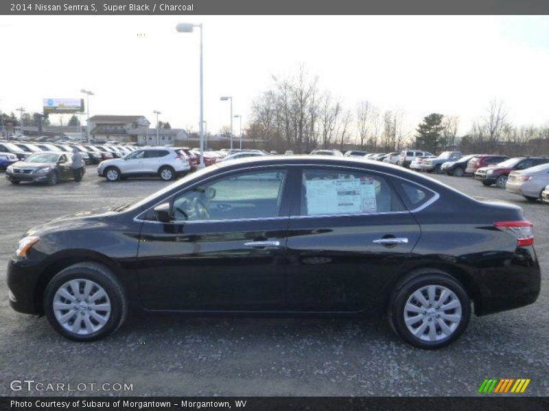 Super Black / Charcoal 2014 Nissan Sentra S