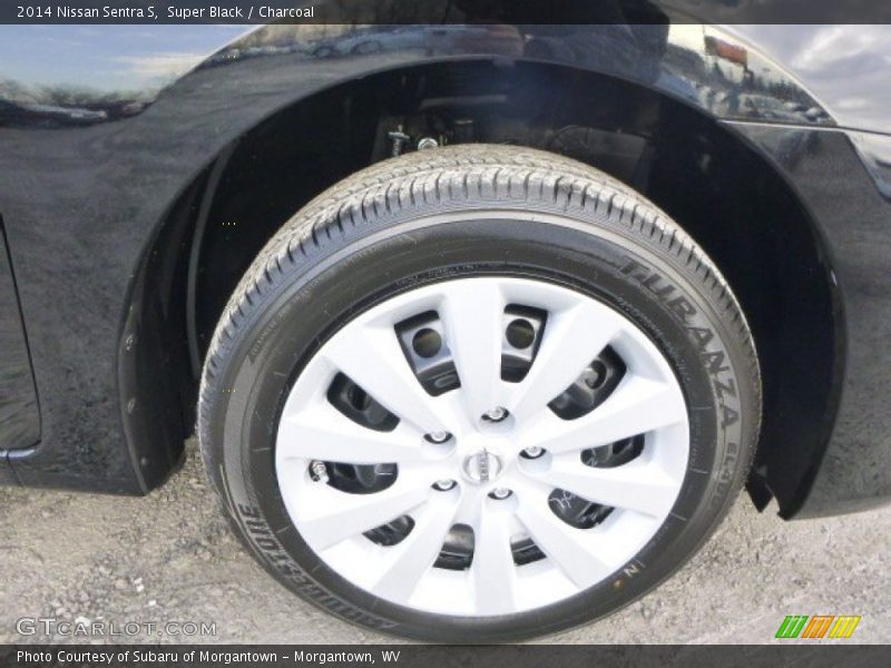 Super Black / Charcoal 2014 Nissan Sentra S