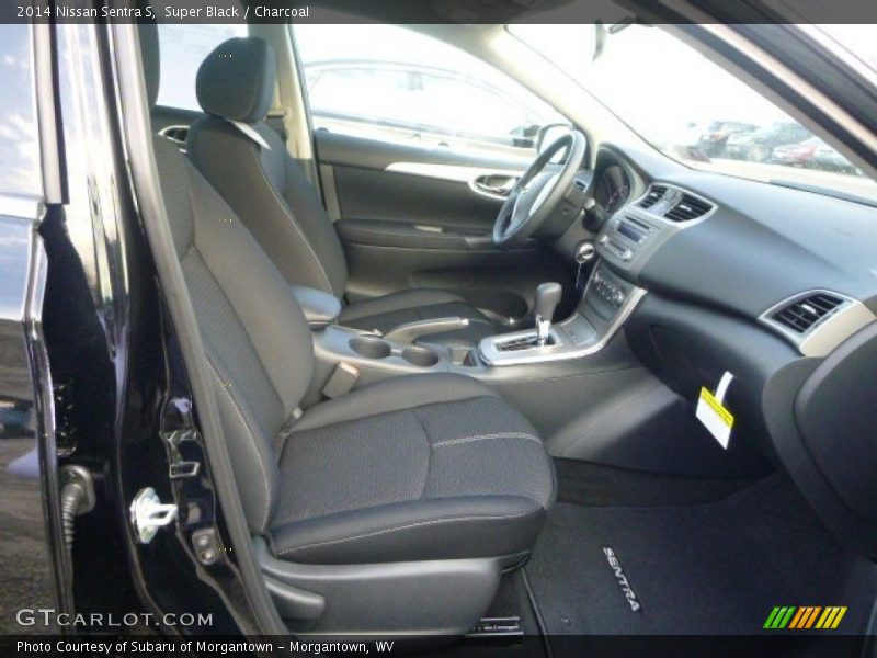 Super Black / Charcoal 2014 Nissan Sentra S