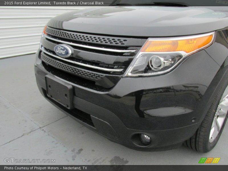 Tuxedo Black / Charcoal Black 2015 Ford Explorer Limited