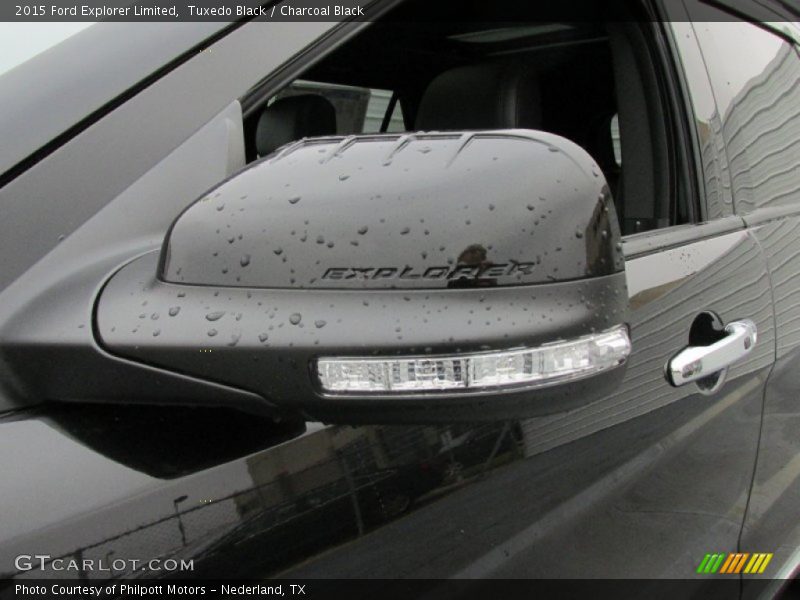 Tuxedo Black / Charcoal Black 2015 Ford Explorer Limited