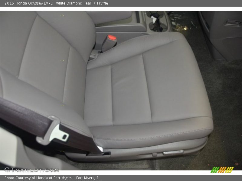 White Diamond Pearl / Truffle 2015 Honda Odyssey EX-L