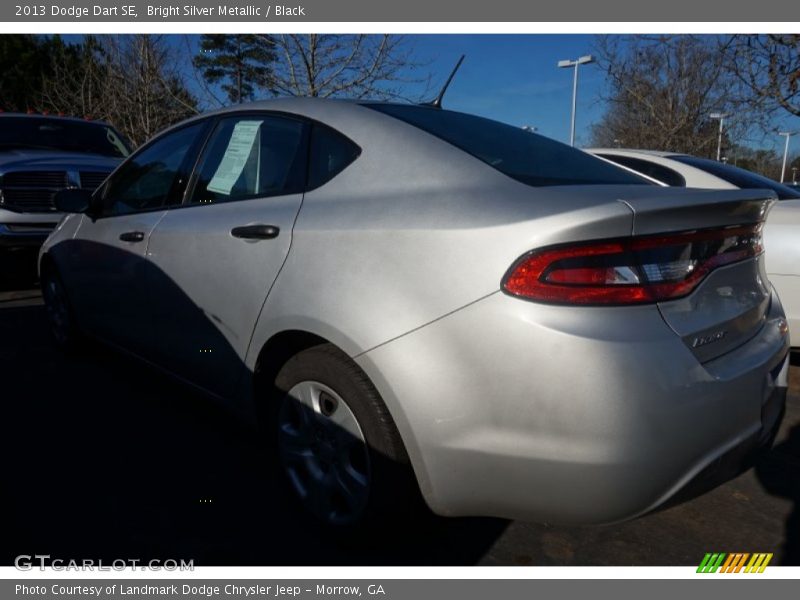 Bright Silver Metallic / Black 2013 Dodge Dart SE