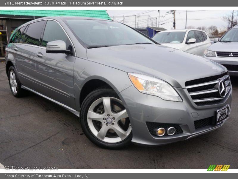 Paladium Silver Metallic / Black 2011 Mercedes-Benz R 350 4Matic