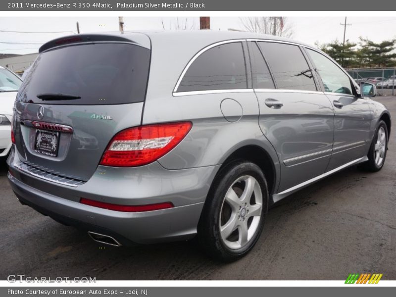 Paladium Silver Metallic / Black 2011 Mercedes-Benz R 350 4Matic