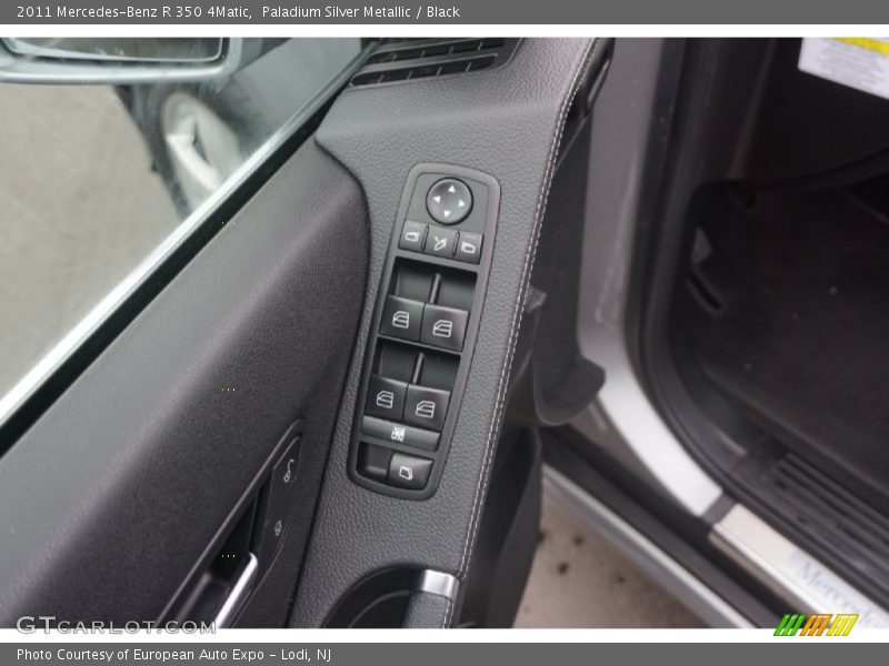Paladium Silver Metallic / Black 2011 Mercedes-Benz R 350 4Matic