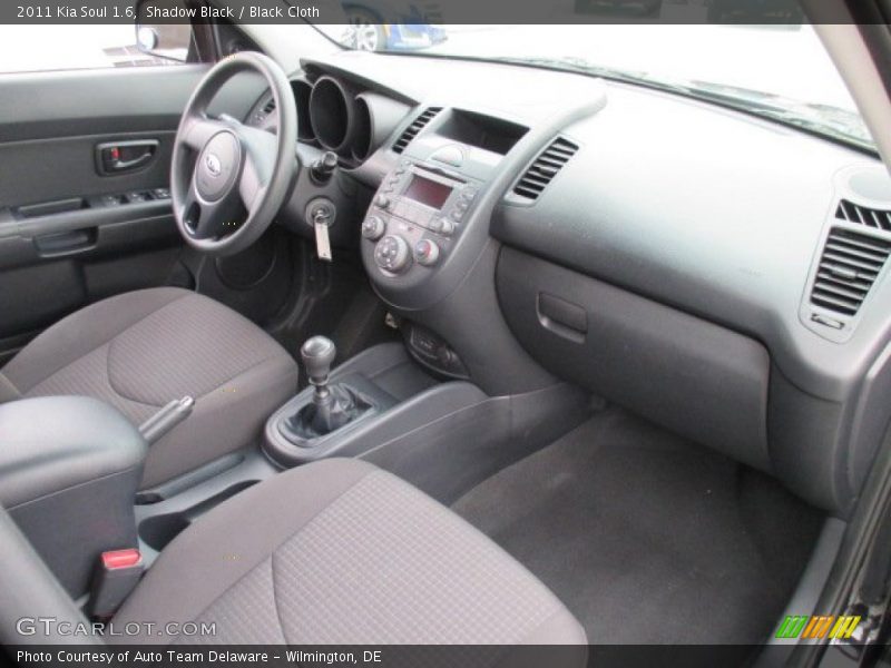 Shadow Black / Black Cloth 2011 Kia Soul 1.6