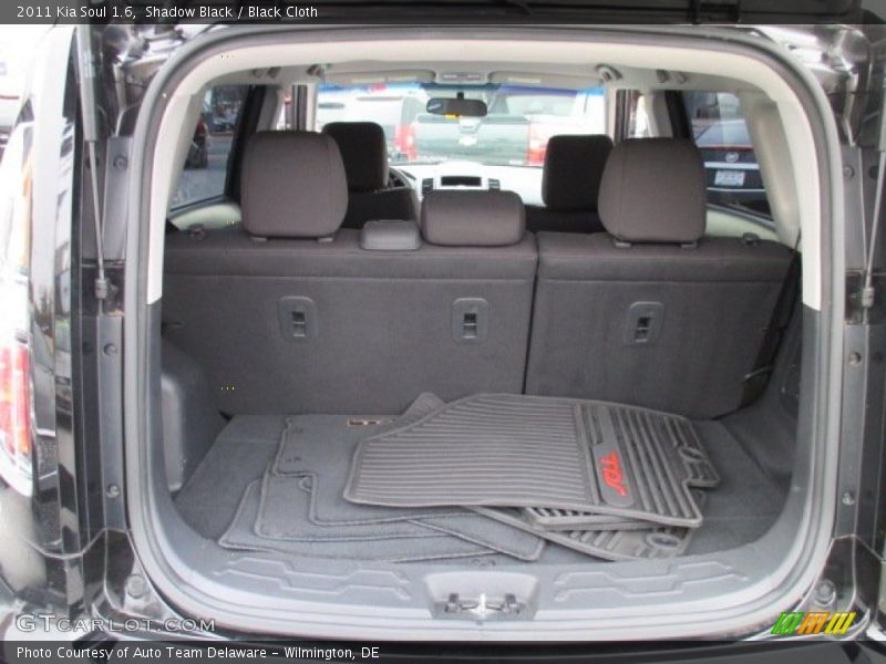 Shadow Black / Black Cloth 2011 Kia Soul 1.6