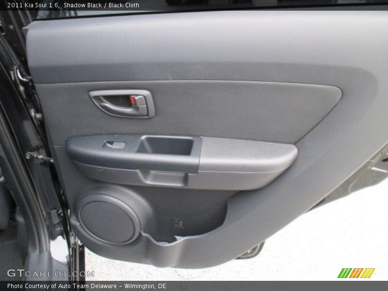 Shadow Black / Black Cloth 2011 Kia Soul 1.6
