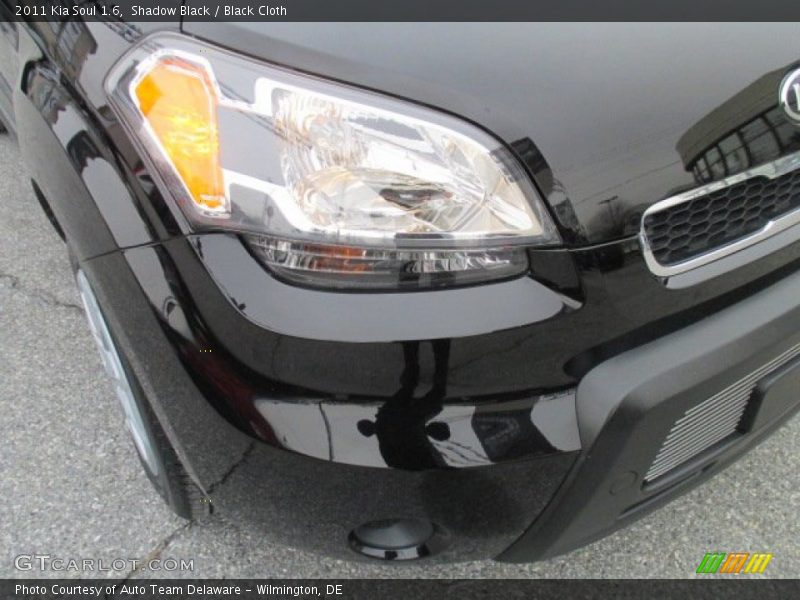 Shadow Black / Black Cloth 2011 Kia Soul 1.6