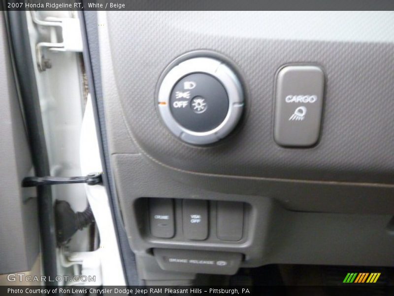 White / Beige 2007 Honda Ridgeline RT