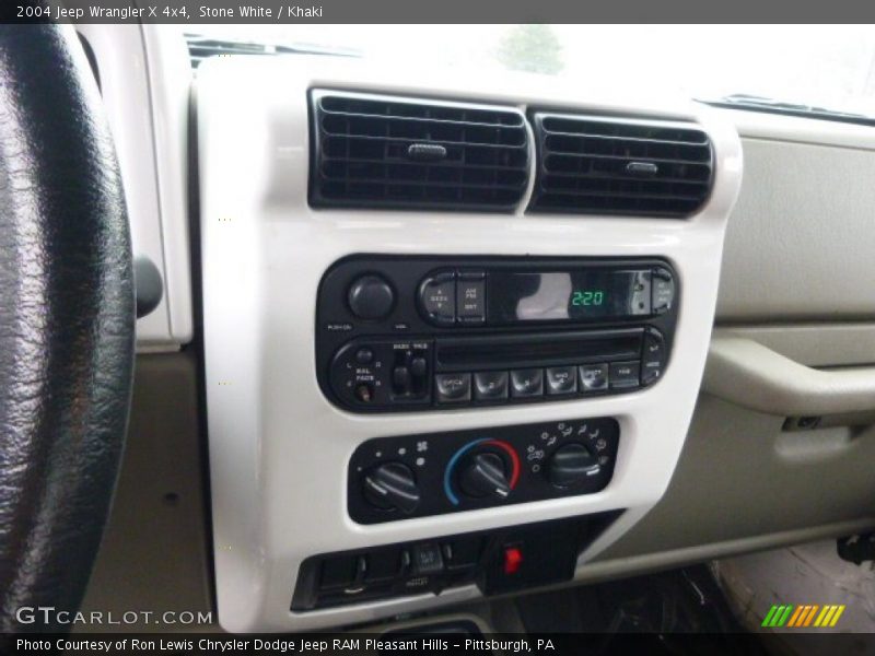 Stone White / Khaki 2004 Jeep Wrangler X 4x4