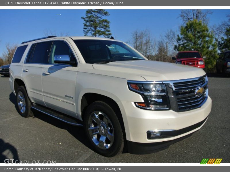 Front 3/4 View of 2015 Tahoe LTZ 4WD