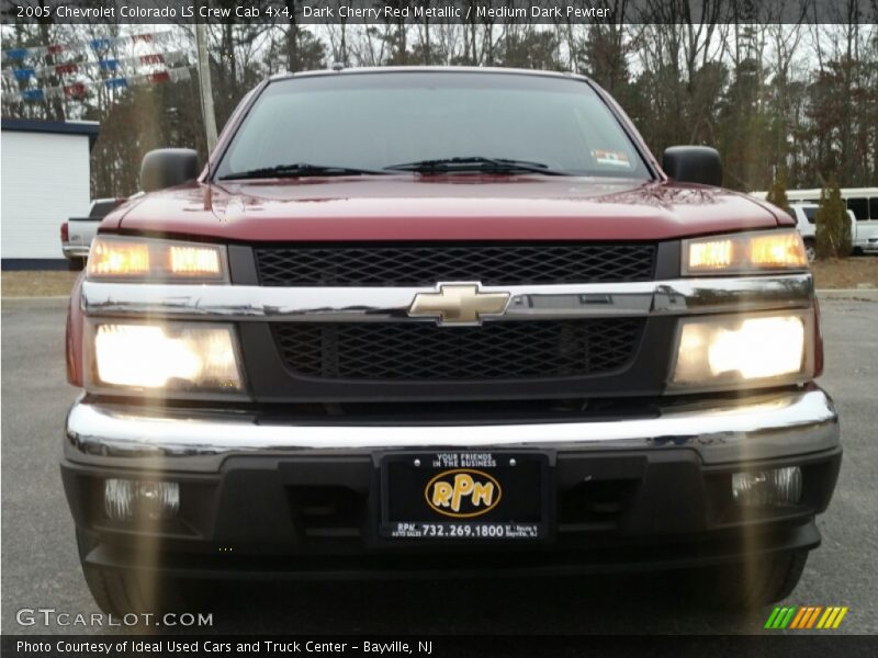 Dark Cherry Red Metallic / Medium Dark Pewter 2005 Chevrolet Colorado LS Crew Cab 4x4