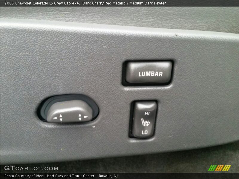 Dark Cherry Red Metallic / Medium Dark Pewter 2005 Chevrolet Colorado LS Crew Cab 4x4