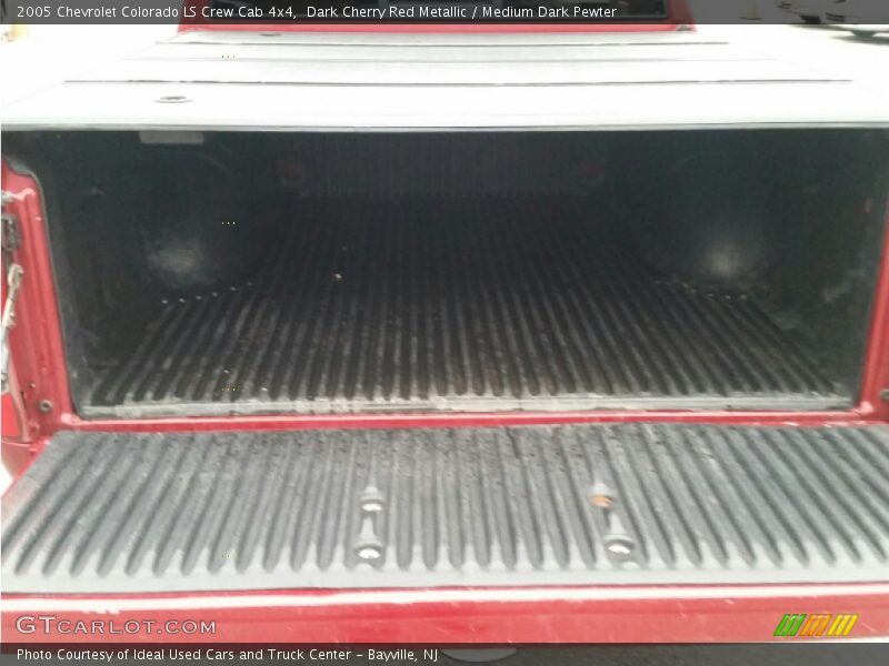 Dark Cherry Red Metallic / Medium Dark Pewter 2005 Chevrolet Colorado LS Crew Cab 4x4