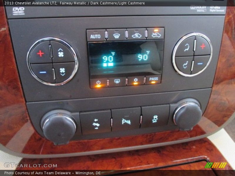 Fairway Metallic / Dark Cashmere/Light Cashmere 2013 Chevrolet Avalanche LTZ