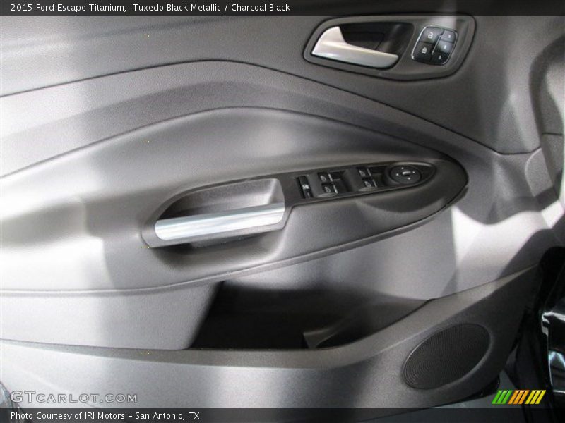 Tuxedo Black Metallic / Charcoal Black 2015 Ford Escape Titanium