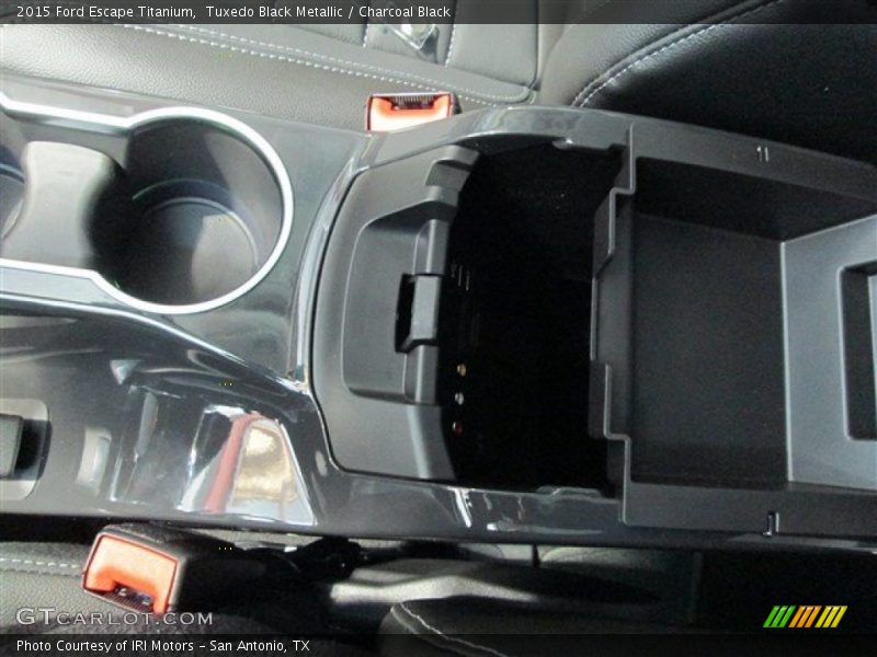 Tuxedo Black Metallic / Charcoal Black 2015 Ford Escape Titanium