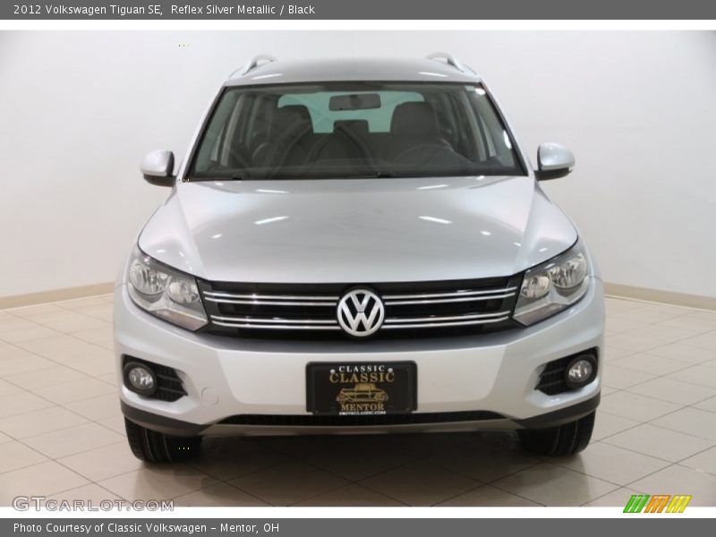 Reflex Silver Metallic / Black 2012 Volkswagen Tiguan SE
