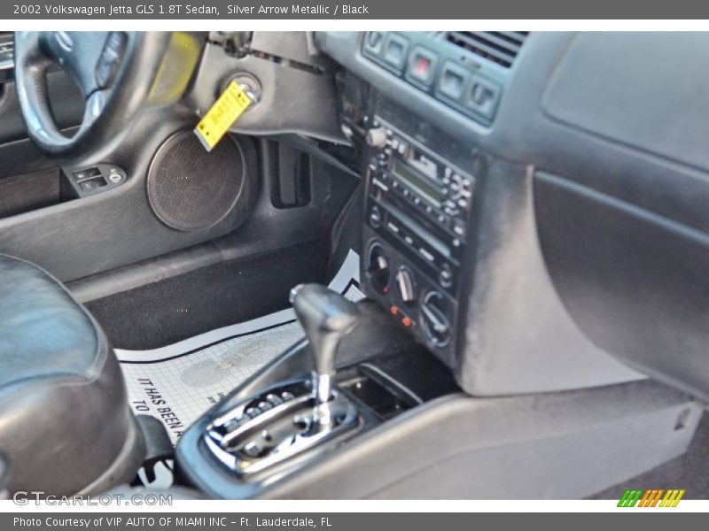 Silver Arrow Metallic / Black 2002 Volkswagen Jetta GLS 1.8T Sedan