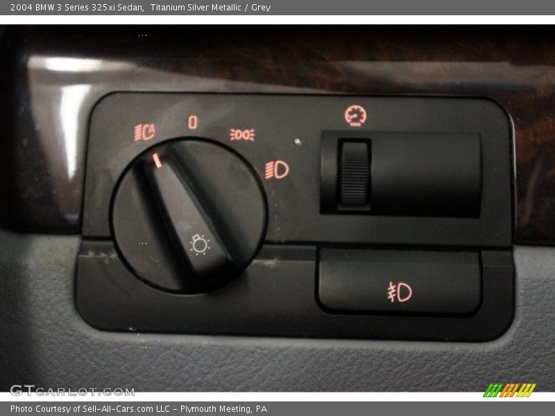 Titanium Silver Metallic / Grey 2004 BMW 3 Series 325xi Sedan
