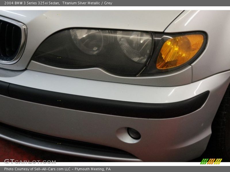 Titanium Silver Metallic / Grey 2004 BMW 3 Series 325xi Sedan