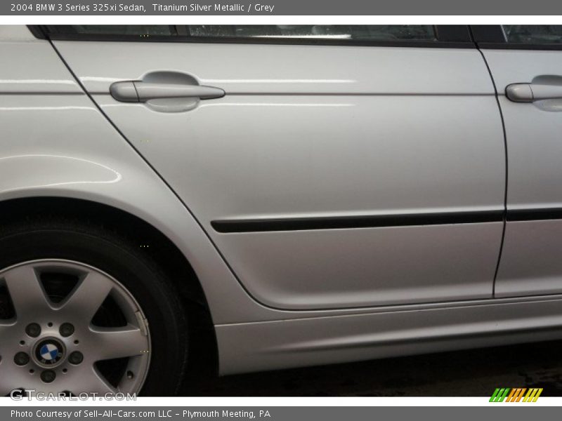 Titanium Silver Metallic / Grey 2004 BMW 3 Series 325xi Sedan