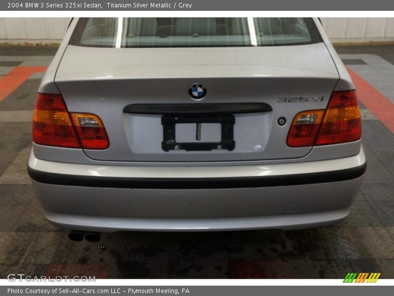 Titanium Silver Metallic / Grey 2004 BMW 3 Series 325xi Sedan