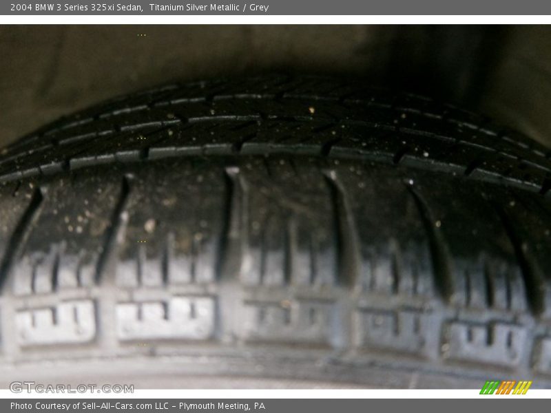 Titanium Silver Metallic / Grey 2004 BMW 3 Series 325xi Sedan