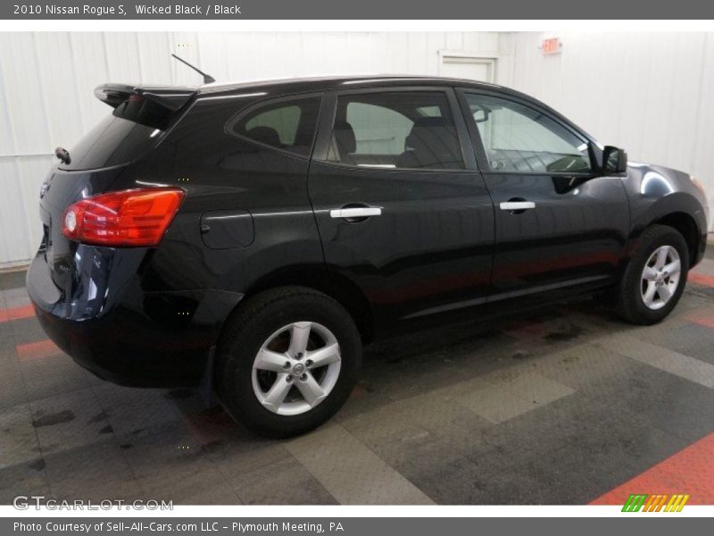 Wicked Black / Black 2010 Nissan Rogue S