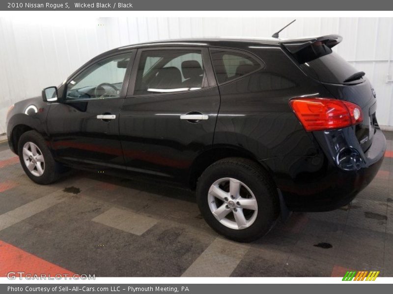 Wicked Black / Black 2010 Nissan Rogue S
