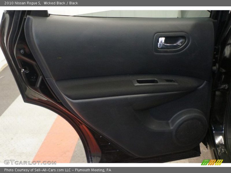 Wicked Black / Black 2010 Nissan Rogue S