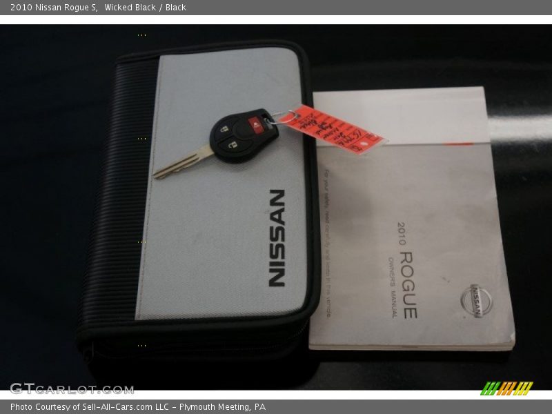 Wicked Black / Black 2010 Nissan Rogue S