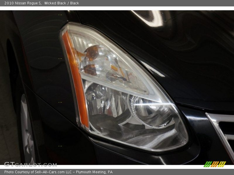 Wicked Black / Black 2010 Nissan Rogue S