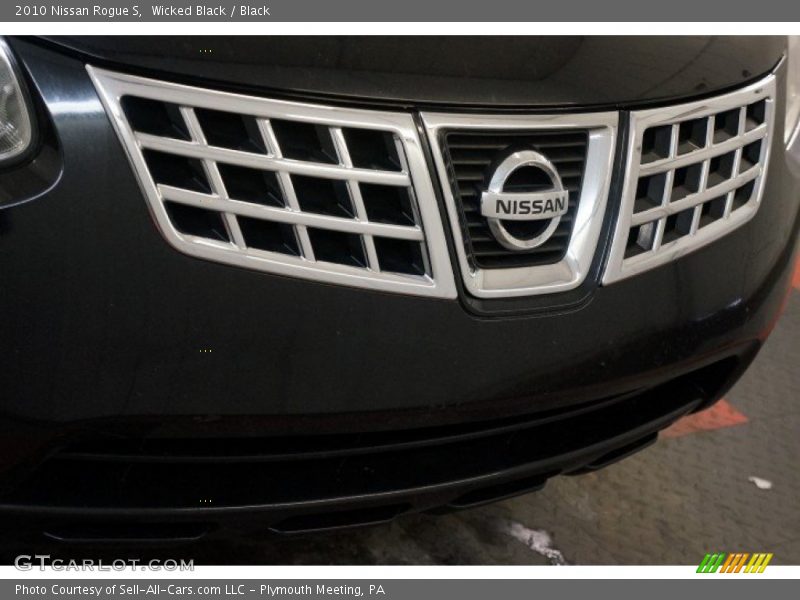 Wicked Black / Black 2010 Nissan Rogue S