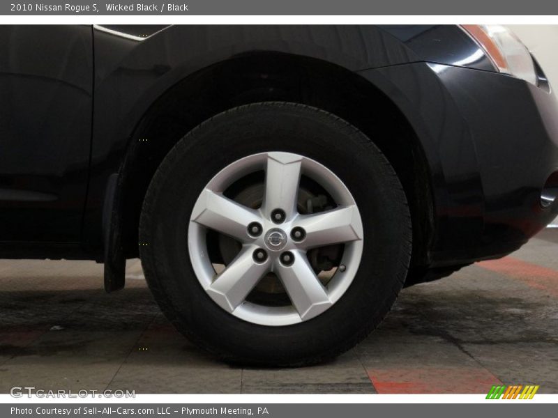 Wicked Black / Black 2010 Nissan Rogue S