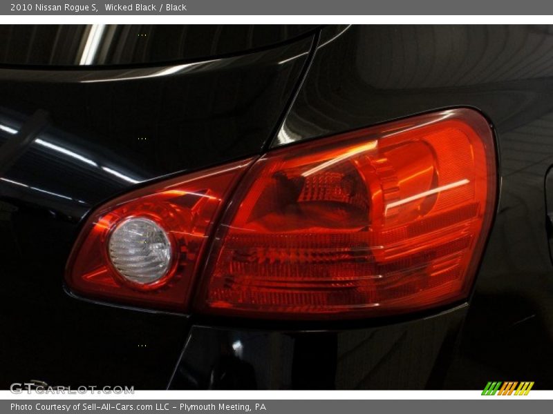 Wicked Black / Black 2010 Nissan Rogue S