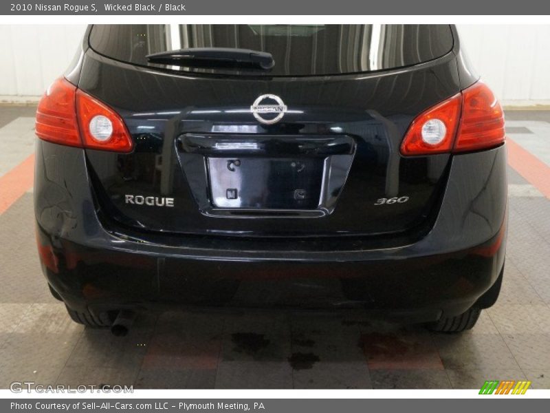 Wicked Black / Black 2010 Nissan Rogue S