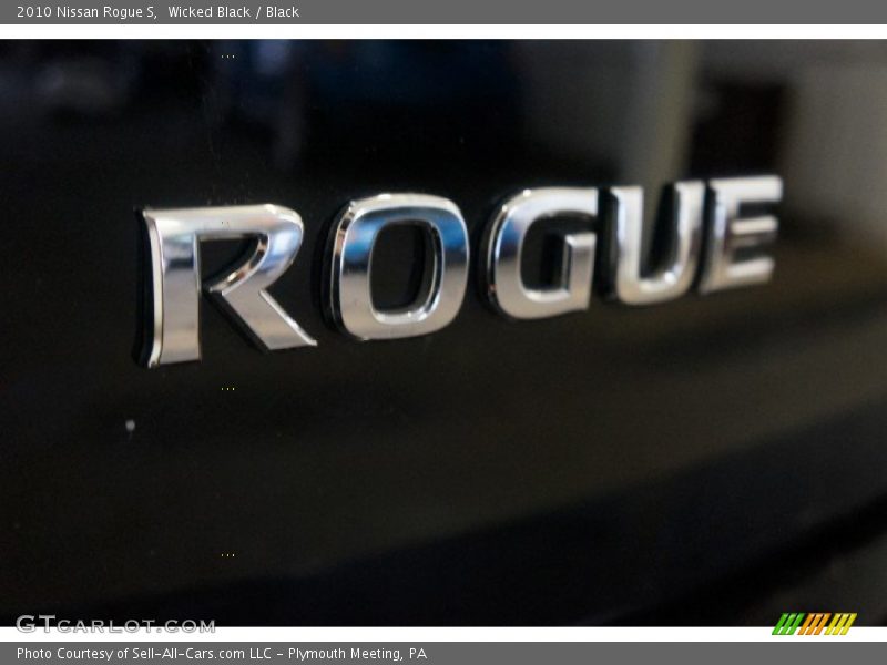 Wicked Black / Black 2010 Nissan Rogue S